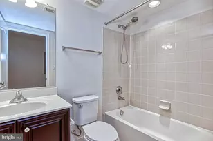 208 Croft Square, Purcellville, VA 20132 - Photo 60