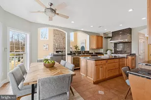 19834 Smith Cir, Ashburn, VA 20147 - Photo 18