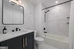 18441 Lanier Island Square, Leesburg, VA 20176 - Photo 32