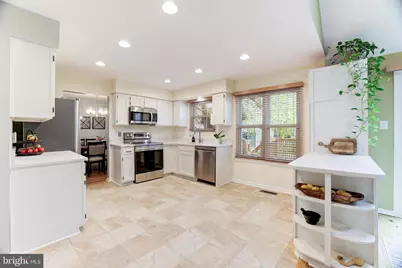 22 Newland Court, Sterling, VA 20165 - Photo 14