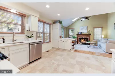 22 Newland Court, Sterling, VA 20165 - Photo 12