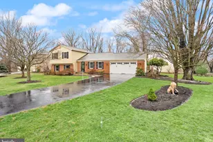 421 Clagett St SW, Leesburg, VA 20175 - Photo 2