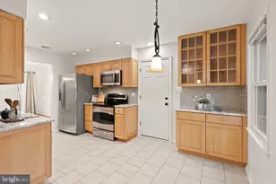 421 Clagett St SW, Leesburg, VA 20175 - Photo 14