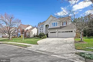 47807 Blockhouse Point Pl, Sterling, VA 20165 - Photo 2