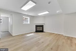 807 Bluefield Square NE, Leesburg, VA 20176 - Photo 32