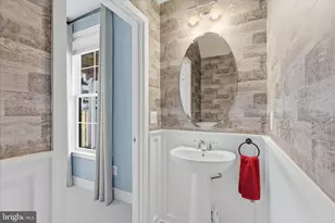 25429 Hartland Orch Ter, Chantilly, VA 20152 - Photo 12