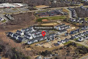 25429 Hartland Orch Ter, Chantilly, VA 20152 - Photo 2