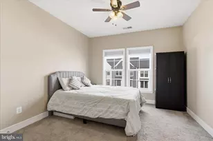 25429 Hartland Orch Ter, Chantilly, VA 20152 - Photo 32