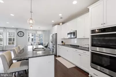 25429 Hartland Orchard Terrace, Chantilly, VA 20152 - Photo 18