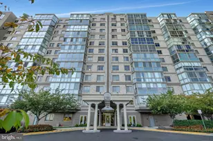 19355 Cypress Ridge Terrace, Leesburg, VA 20176 - Photo 4