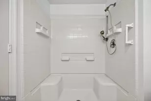 19355 Cypress Ridge Terrace, Leesburg, VA 20176 - Photo 32