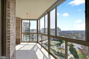 19355 Cypress Ridge Terrace, Leesburg, VA 20176 - Photo 26
