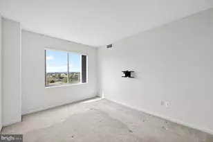 19355 Cypress Ridge Terrace, Leesburg, VA 20176 - Photo 36