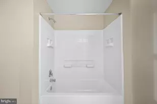 19355 Cypress Ridge Terrace, Leesburg, VA 20176 - Photo 26