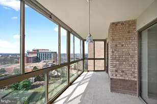 19355 Cypress Ridge Terrace, Leesburg, VA 20176 - Photo 28