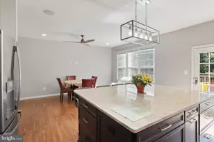 802 Maple Flats Terrace, Purcellville, VA 20132 - Photo 16