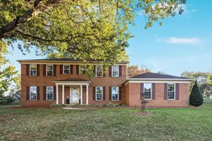 130 Minor Rd, Sterling, VA 20165 - Photo 1