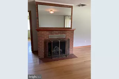 21 E Loudoun Street, Round Hill, VA 20141 - Photo 6