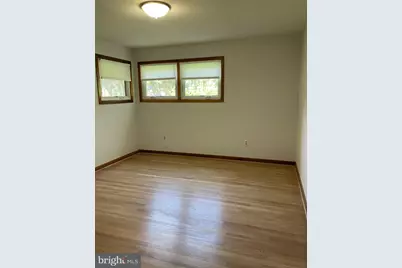 21 E Loudoun Street, Round Hill, VA 20141 - Photo 12