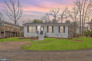 560 Rockbridge Dr SE, Leesburg, VA 20175 - Photo 1