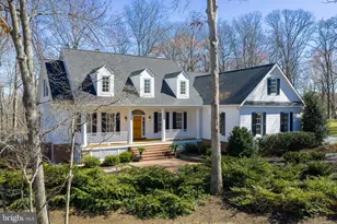 20322 Sommerset Ct, Purcellville, VA 20132 - Photo 2