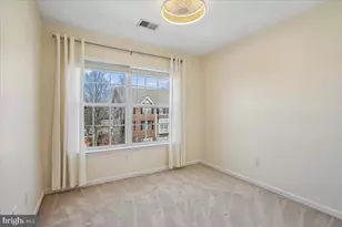 45558 Lakemont Square, Sterling, VA 20165 - Photo 20