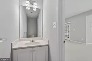 22524 Welborne Manor Square, Ashburn, VA 20148 - Photo 18