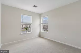 25324 Ashbury Dr, Chantilly, VA 20152 - Photo 12