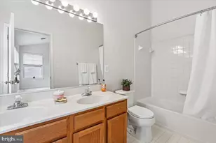 25324 Ashbury Dr, Chantilly, VA 20152 - Photo 10