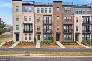 43406 Farringdon Sq, Broadlands, VA 20148 - Photo 1