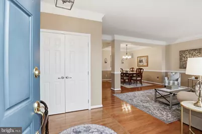 25524 Crossfield Drive, Chantilly, VA 20152 - Photo 2