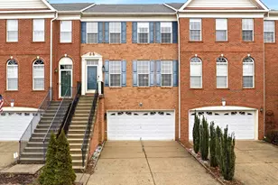 25524 Crossfield Dr, Chantilly, VA 20152 - Photo 1