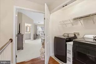 25524 Crossfield Dr, Chantilly, VA 20152 - Photo 26