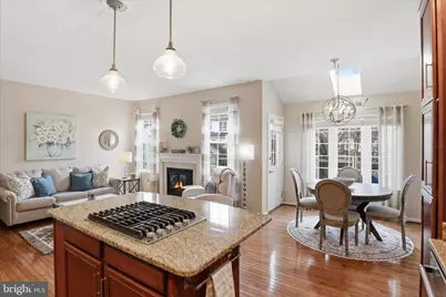 25524 Crossfield Drive, Chantilly, VA 20152 - Photo 14