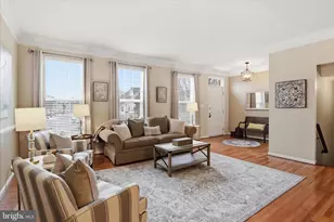 25524 Crossfield Dr, Chantilly, VA 20152 - Photo 4