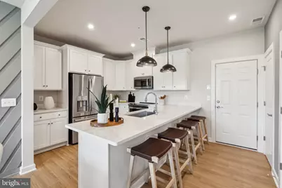 1043 Inferno Terrace SE, Leesburg, VA 20175 - Photo 2