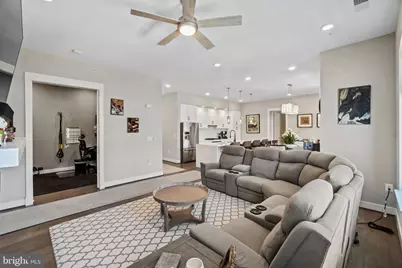 5 Stationmaster Street SE #400, Leesburg, VA 20175 - Photo 4