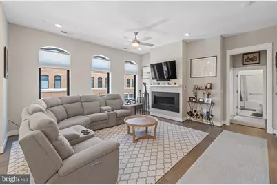 5 Stationmaster Street SE #400, Leesburg, VA 20175 - Photo 2