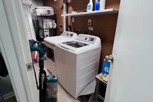 307 Brethour Ct, Sterling, VA 20164 - Photo 8