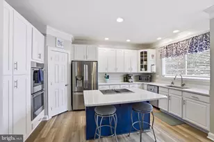 17232 Pickwick Dr, Purcellville, VA 20132 - Photo 10