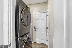 17232 Pickwick Dr, Purcellville, VA 20132 - Photo 16