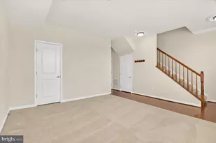 22730 Parkland Farms, Ashburn, VA 20148 - Photo 6