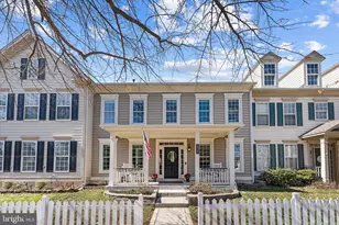 20367 Bowfonds St, Ashburn, VA 20147 - Photo 2