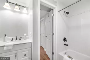 21112 Midday Ln, Sterling, VA 20164 - Photo 46