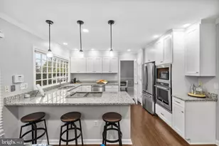 21112 Midday Ln, Sterling, VA 20164 - Photo 10