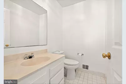 47672 Pennrun Way, Sterling, VA 20165 - Photo 18