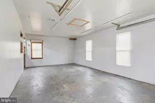 112 N Kennedy Rd, Sterling, VA 20164 - Photo 30