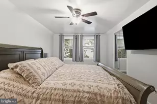 112 N Kennedy Rd, Sterling, VA 20164 - Photo 18