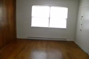 8 Mosby Ct, Round Hill, VA 20141 - Photo 2