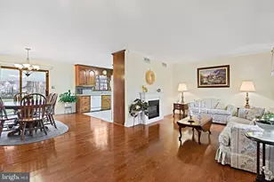 1398 S King St, Leesburg, VA 20175 - Photo 2